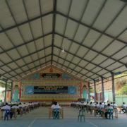 suasana ujian di Pesantren Modern Misbahul Ulum