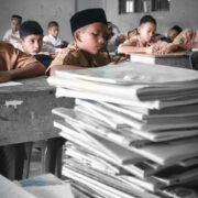 Foto : Ridho Ilham [Santri Misbahul Ulum Mengikuti Ujian Tengah Semester Tahun Pelajaran 2020/2021]