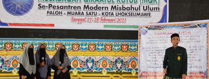 Lomba Baca Kitab Kuning Santri Putri Pesantren Modern Misbahul Ulum